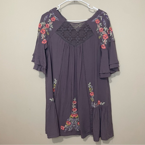 ALTAR’D STATE Embroidered Dress floral XS purple grey boho flounce sleeves - Picture 4 of 11